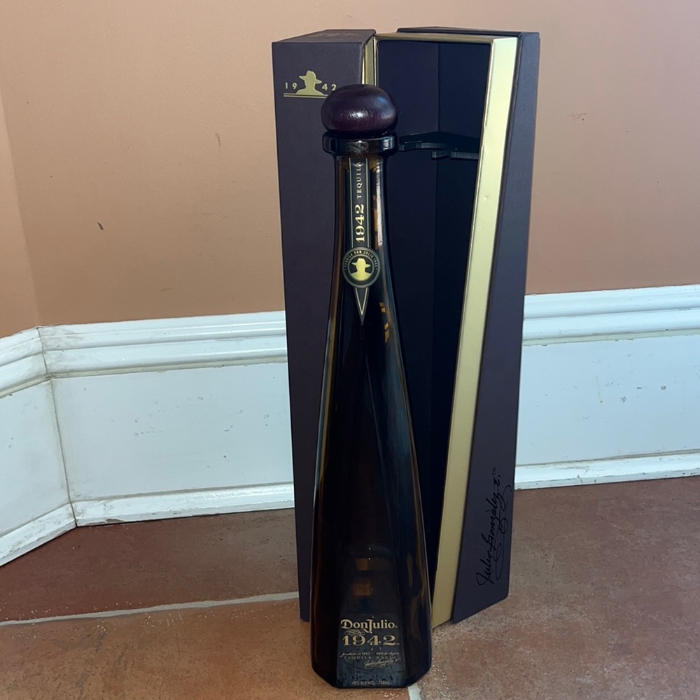 Don Julio 1942 Gift Box & Empty Bottle